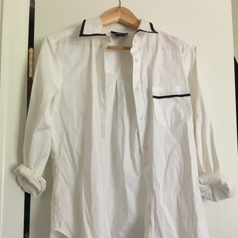 Classic Limited White Button-Down